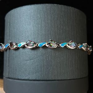 ⭐️⭐️⭐️NWOT⭐️⭐️⭐️ Mystic Topaz and blue opal bracelet set in sterling silver